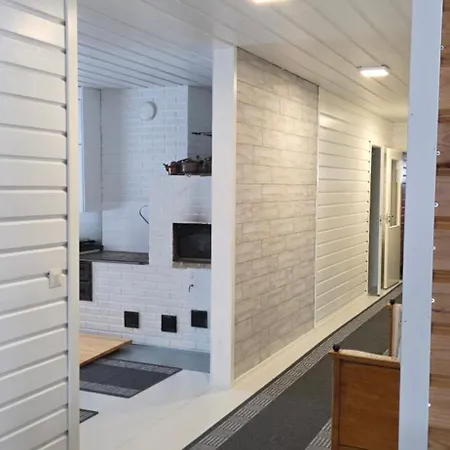 Daire Vanha Maatila Maaseudun Rauhassa Saeyneisessae Saunalahti